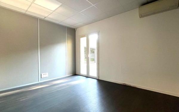 Maison à vendre    7 pièces •  Saint-Médard-en-Jalles