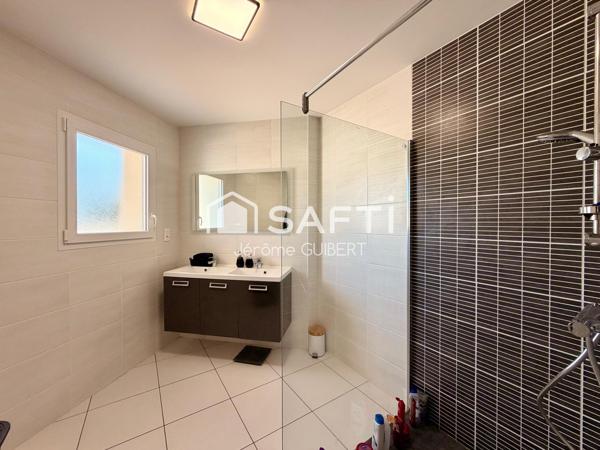 Pavillon de plain-pied – 112 m² – 729 m2