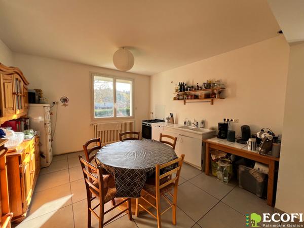 Jolie maison sur sous-sol