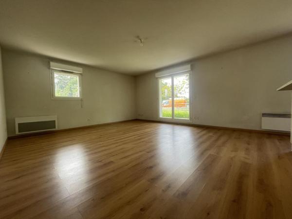 A TALENCE CHARMANT T3 LIBRE AVEC VASTE JARDIN