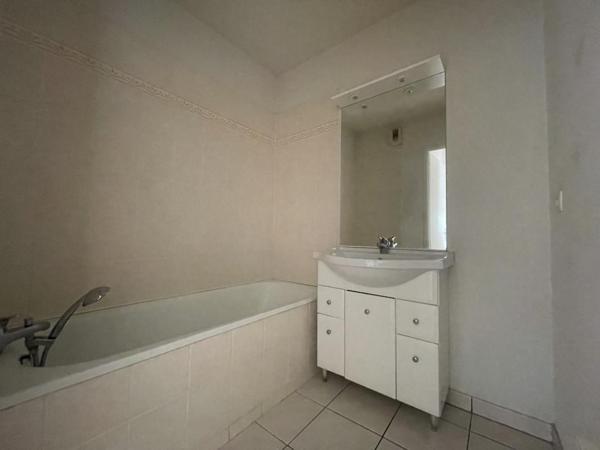 A TALENCE CHARMANT T3 LIBRE AVEC VASTE JARDIN