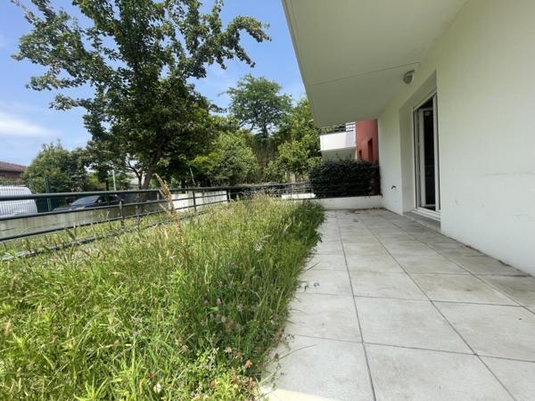 A TALENCE CHARMANT T3 LIBRE AVEC VASTE JARDIN