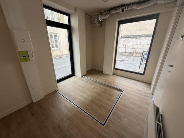 Vente murs / Local Commercial à Saint-Nicolas-de-Port (54210)