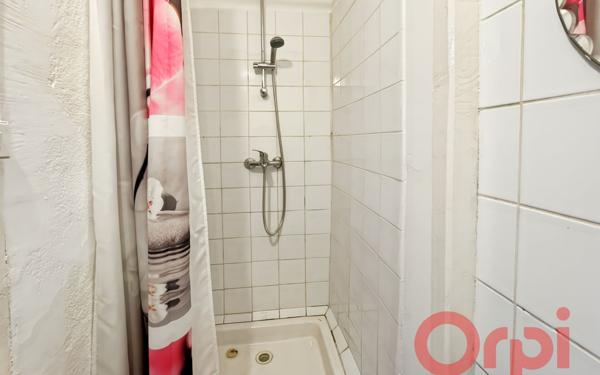 Maison à vendre    6 pièces •  Ainay-le-Château