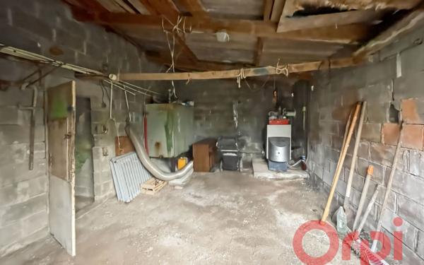 Maison à vendre    6 pièces •  Ainay-le-Château