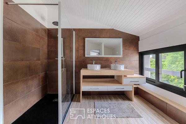 Maison d’architecte avec piscine et panorama sur la chaîne des Pyrénées