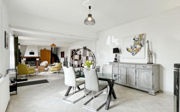 Maison à vendre    6 pièces • 180 m2 Le Chesne