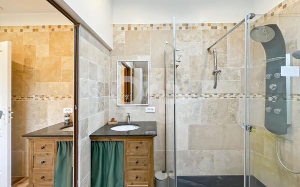 Maison à vendre    6 pièces • 180 m2 Le Chesne