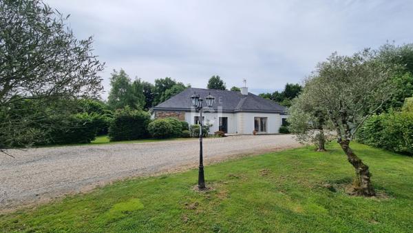 Propriété De Plain-pied Avec étang à Vigneux-de-bretagne