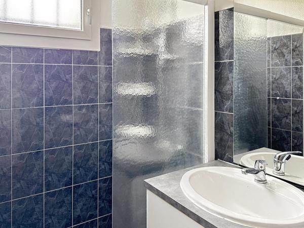 Quartier pavillonnaire - plain pied - Jardin