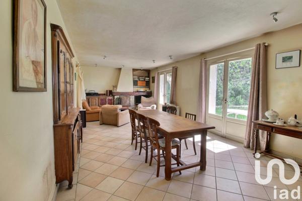 Maison traditionnelle 5 pièces de 110 m² à Montauroux (83440)