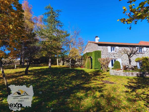 Maison en pierre au calme