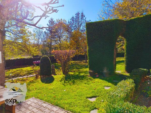 Maison en pierre au calme