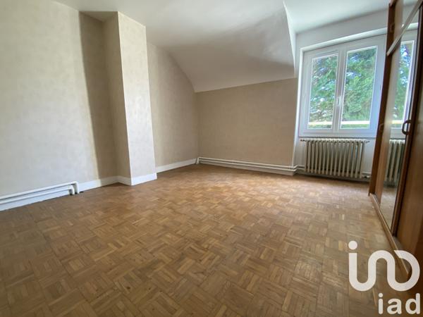 Maison 6 pièces de 143 m² à Savigny-le-Temple (77176)