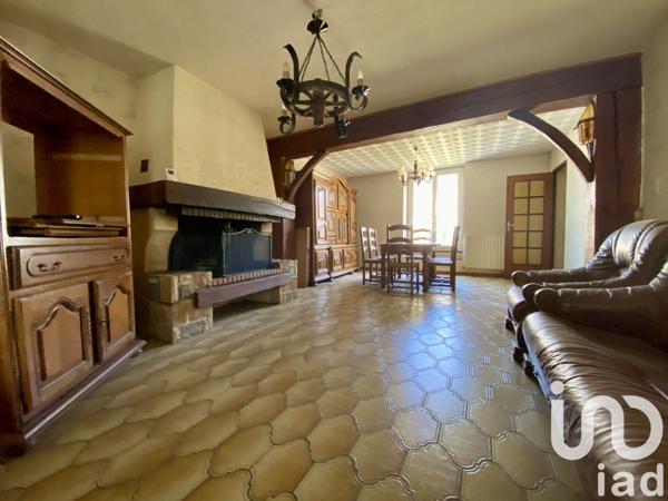 Maison 6 pièces de 143 m² à Savigny-le-Temple (77176)