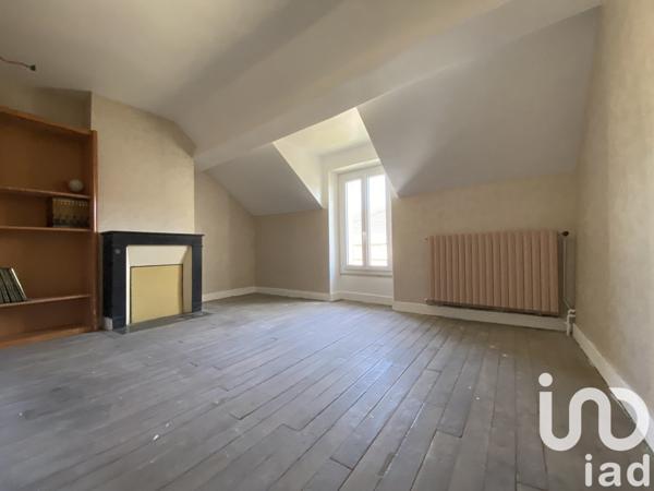 Maison 6 pièces de 143 m² à Savigny-le-Temple (77176)