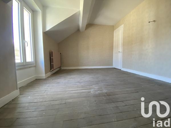 Maison 6 pièces de 143 m² à Savigny-le-Temple (77176)