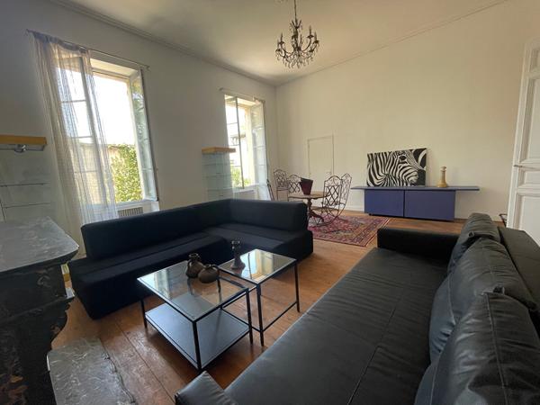 AVIGNON - A VENDRE GRAND APPARTEMENT ET 2 STUDIOS EN INTRA MUROS