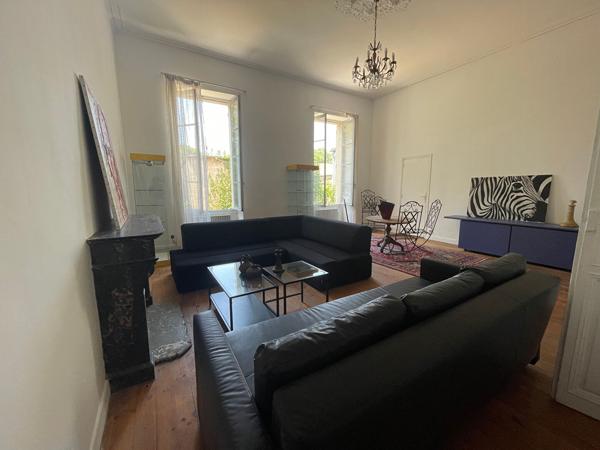 AVIGNON - A VENDRE GRAND APPARTEMENT ET 2 STUDIOS EN INTRA MUROS