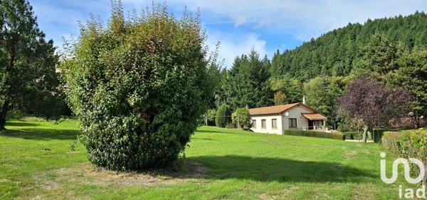 Maison à vendre 6 pièces 137 m² Saint-Julien-Molin-Molette