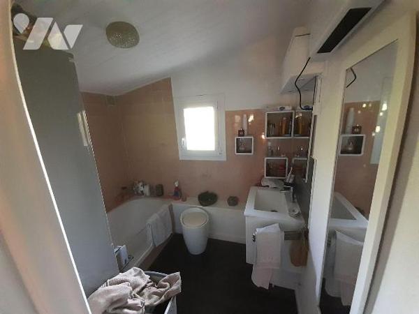 Maison à vendre - 66 m² - Terrain constructible - SAINT-THURIAU (56300)
Proche Pontivy - Quart...