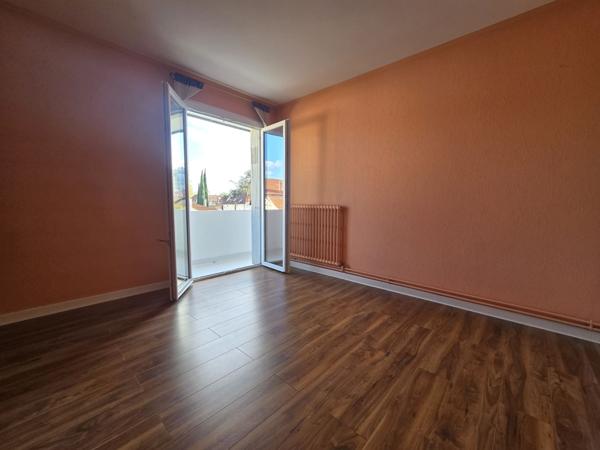 Vente Appartement94,6 m² - 4 Pièces - AGEN (47000)