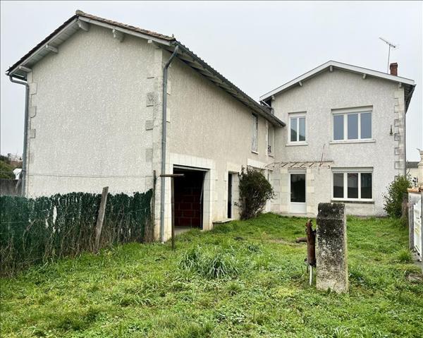 Maison à louer 654 € CC ST AIGULIN 4 p 102 m² DPE D