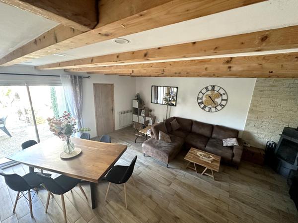 A VENDRE SUR LAPALUD (84) - MAS PROVENCAL  DE 201 m² env. HABITABLES SUR 2000 m²  DE TERRAIN CONSTRUCTIBLE