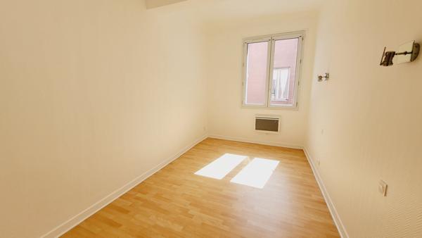 APPARTEMENT SPACIEUX 2 CHAMBRES CENTRE VILLE CARCASONNE