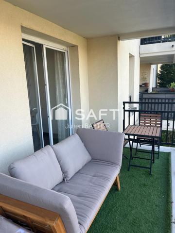 Bordeaux Chartrons - allée Haussmann - T2 de 43m2, balcon 8m2, ascenseur, stationnement, piscine