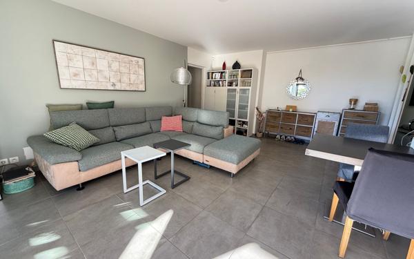 Appartement à vendre    4 pièces • 82 m2 Hyères