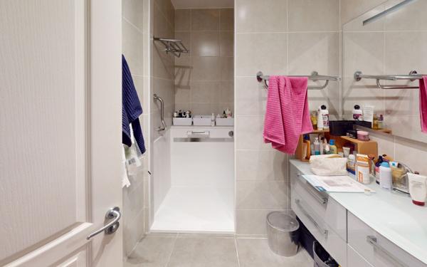 Appartement à vendre    4 pièces • 82 m2 Hyères