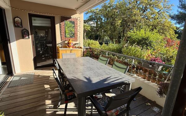 Appartement à vendre    4 pièces • 82 m2 Hyères