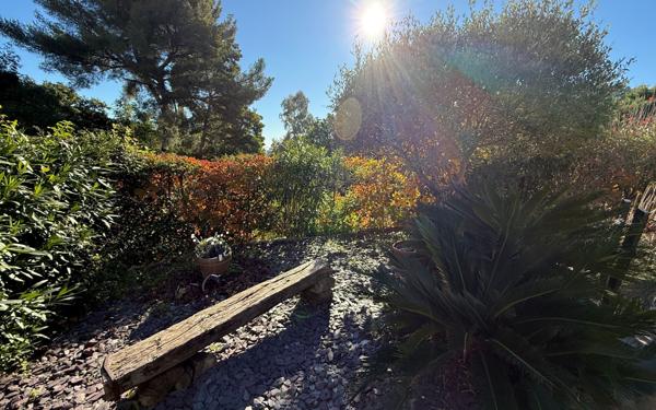 Appartement à vendre    4 pièces • 82 m2 Hyères