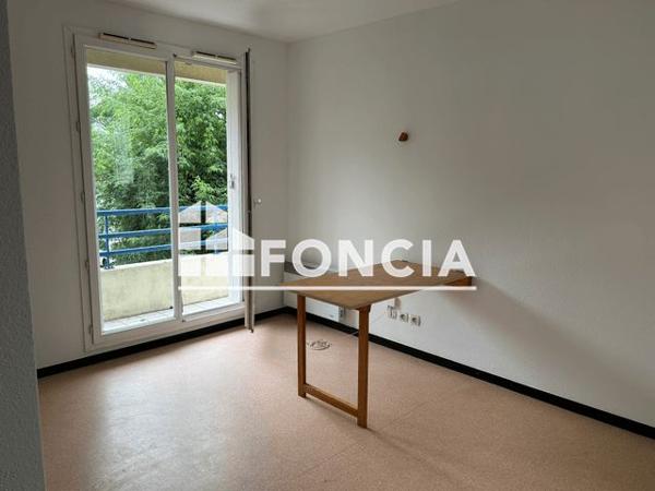Location Studio 23.59 m² - 14 AV PIERRE MASSE Pau 64000