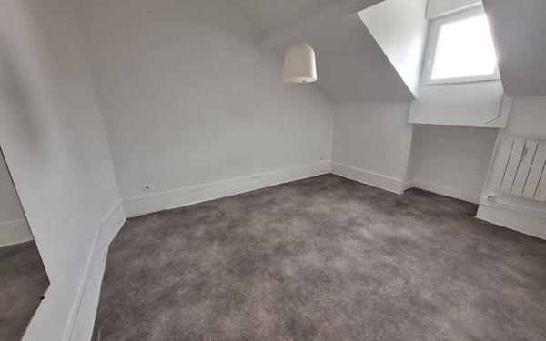 Appartement à louer    2 pièces • 29,16 m2 Saint-Denis