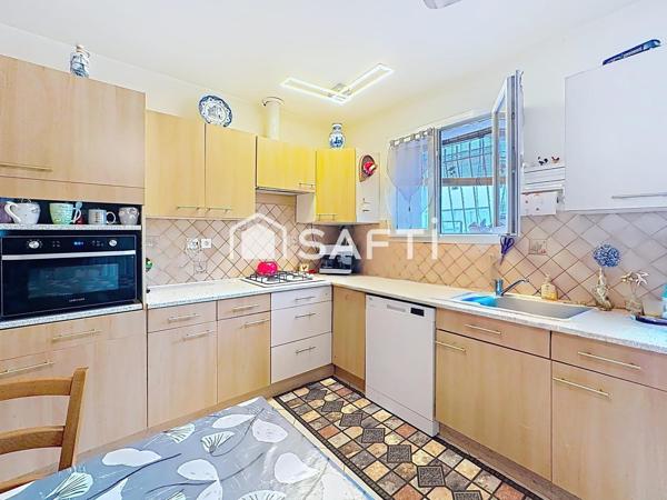 Secret bien gardé entre la nature, la rivière et la lumière