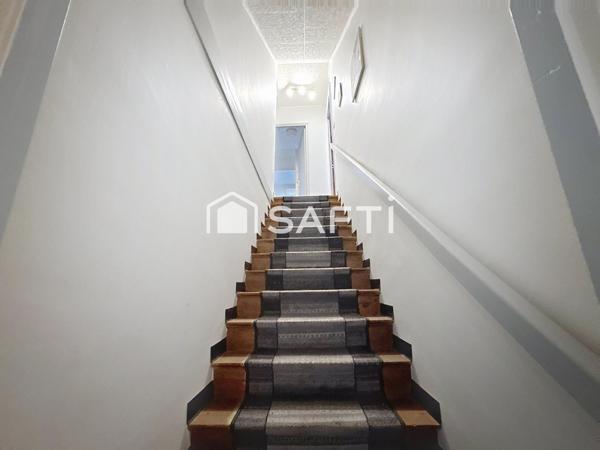 Secret bien gardé entre la nature, la rivière et la lumière