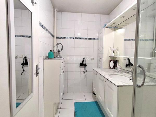 Vente                                                      Appartement
                        
                     5 pièces                      91 m2                     à Viry-Châtillon