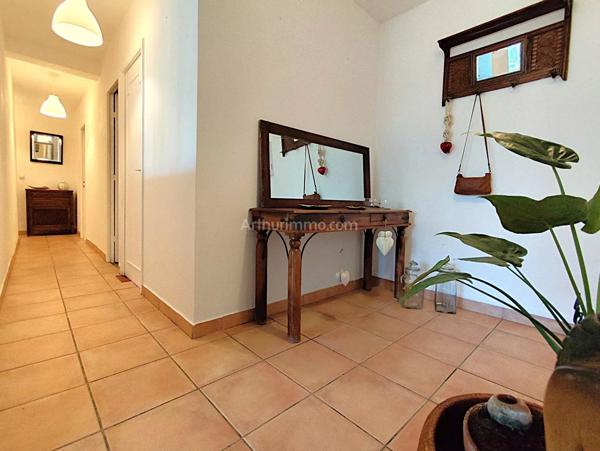 Vente                                                      Appartement
                        
                     5 pièces                      91 m2                     à Viry-Châtillon