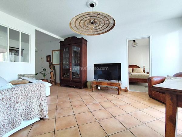 Vente                                                      Appartement
                        
                     5 pièces                      91 m2                     à Viry-Châtillon