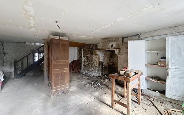 Maison à vendre    3 pièces •  Le Mayet-de-Montagne