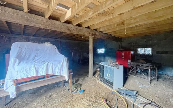 Maison à vendre    3 pièces •  Le Mayet-de-Montagne