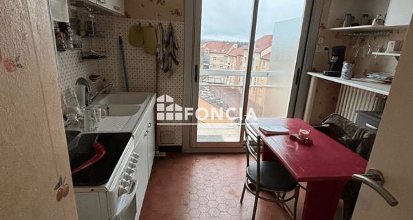 À vendre Studio 31.21 m² - Isle 87170