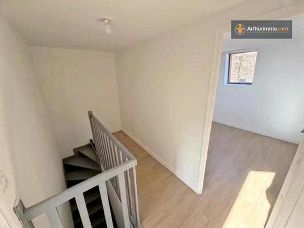 Vente                                                      Maison
                        
                     5 pièces                      92 m2                     à Wasquehal