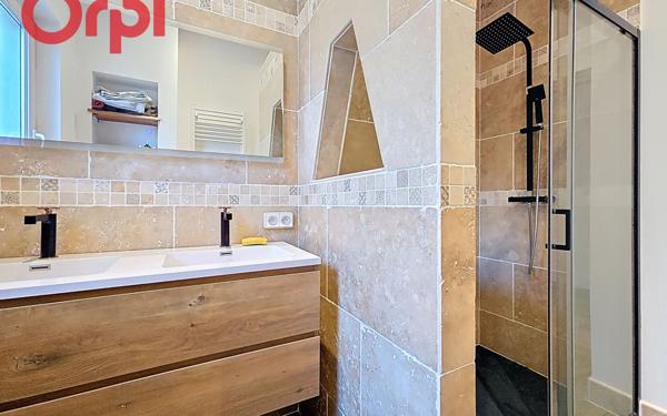 Maison à vendre    5 pièces • 142 m2 Vichy