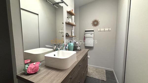Vente
                Maison222 m² - 8 Pièces -
                    BRUGES (33520)