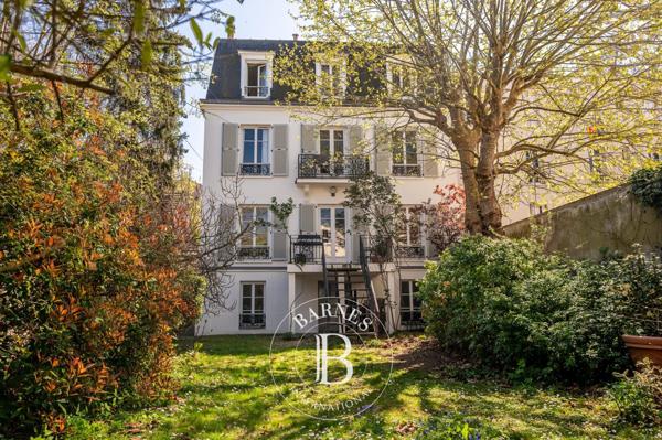 Asnières-sur-Seine, Hôtel particulier 6 Chambres -  360 m² à vendre