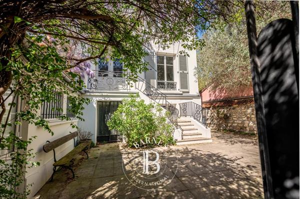 Asnières-sur-Seine, Hôtel particulier 6 Chambres -  360 m² à vendre
