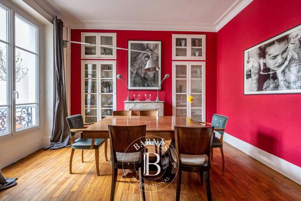 Asnières-sur-Seine, Hôtel particulier 6 Chambres -  360 m² à vendre